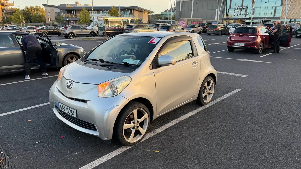 Toyota IQ automatic - Image 1