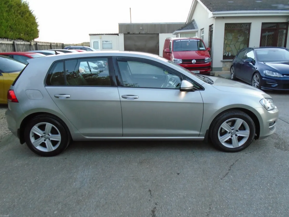 Volkswagen Golf 2017,1.6 tdi automatic match model - Image 2