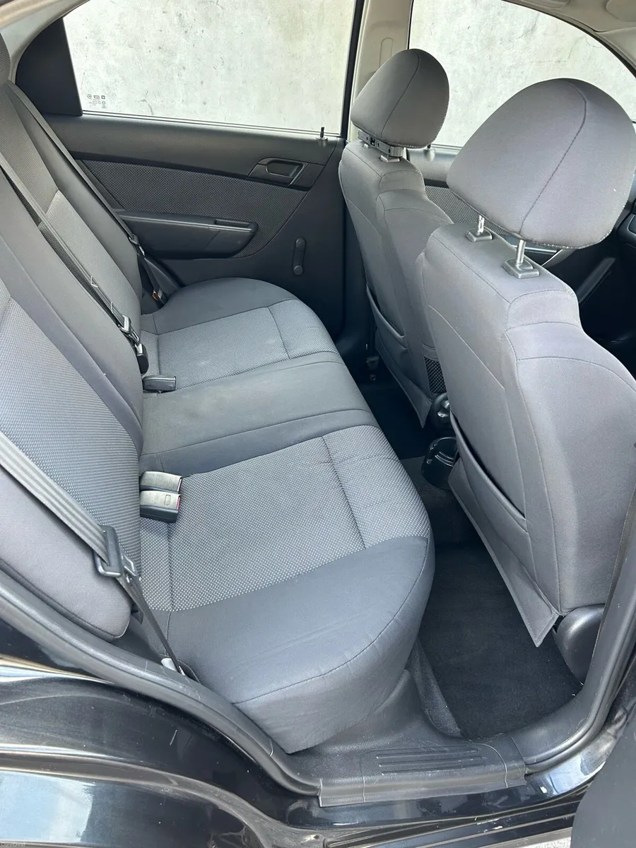 2011 Chevrolet Aveo Ls - Image 6