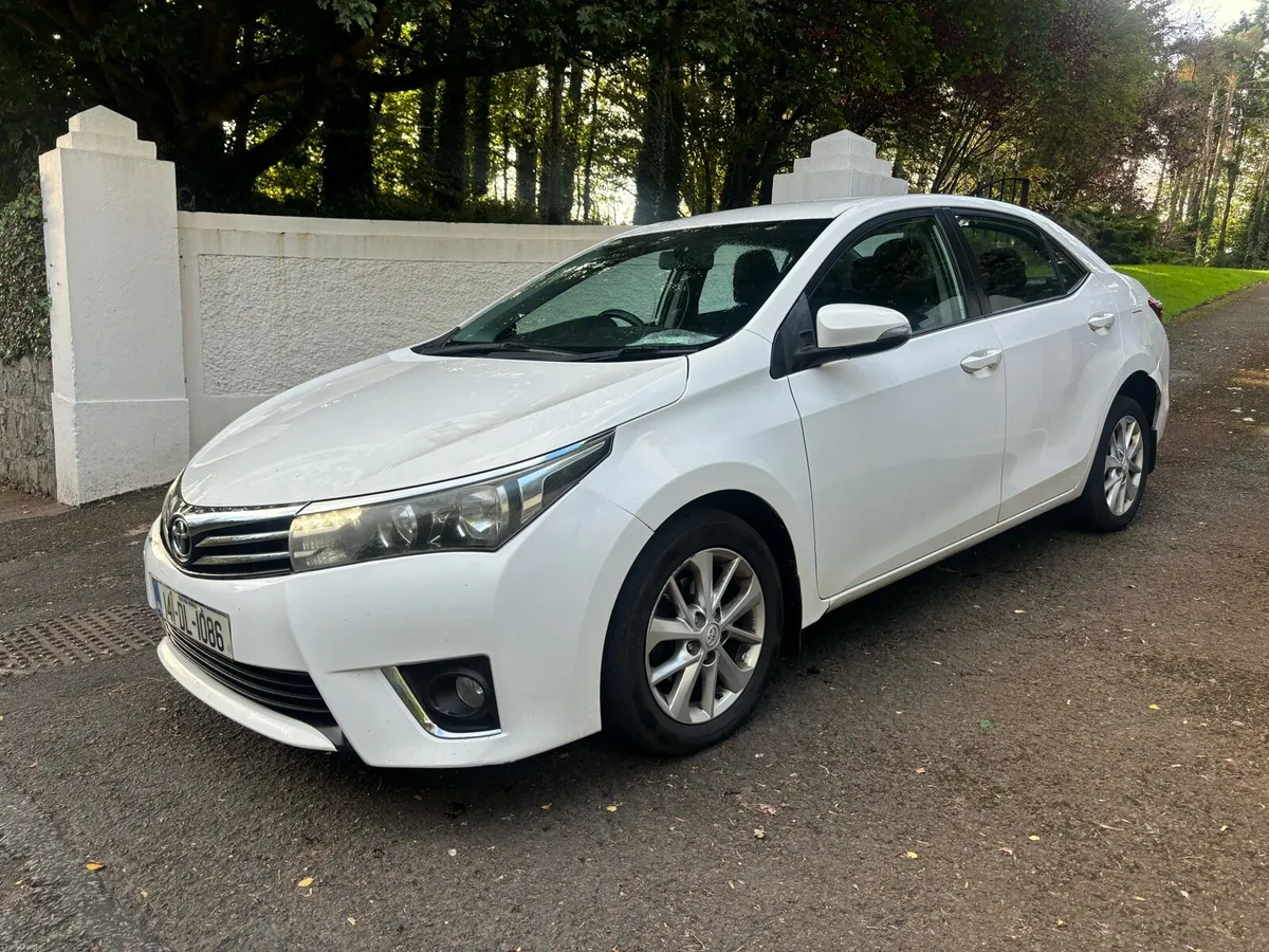 2014 Toyota Corolla - Image 2