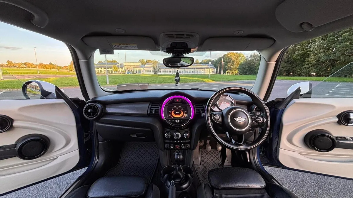 Mini Cooper 2014 - Image 4
