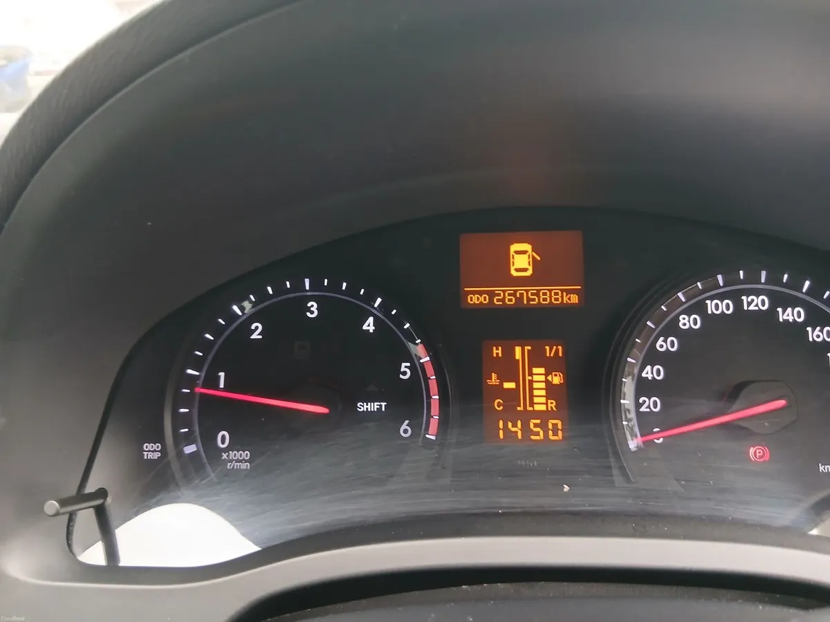 Toyota Avensis 2014 - Image 4