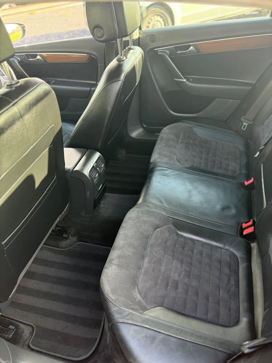 Volkswagen Passat - Image 5