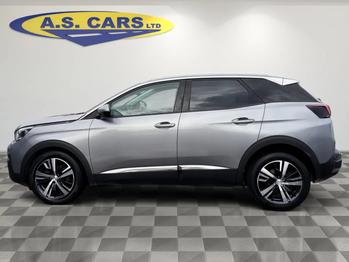 Peugeot 3008 ALLURE 1.5 HDI  ** TOP SPEC LOW MILEA - Image 3