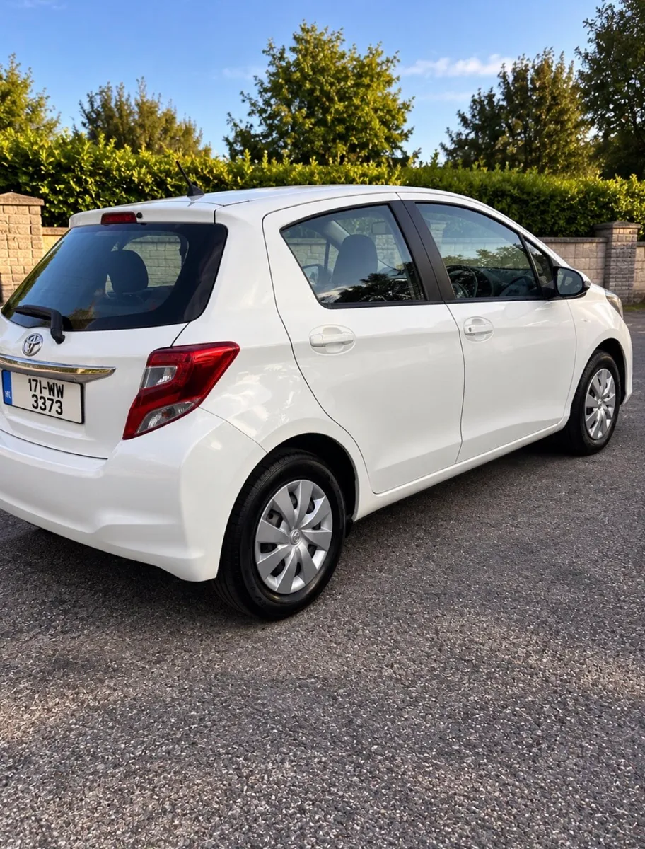 Toyota Yaris (low km) - Image 3