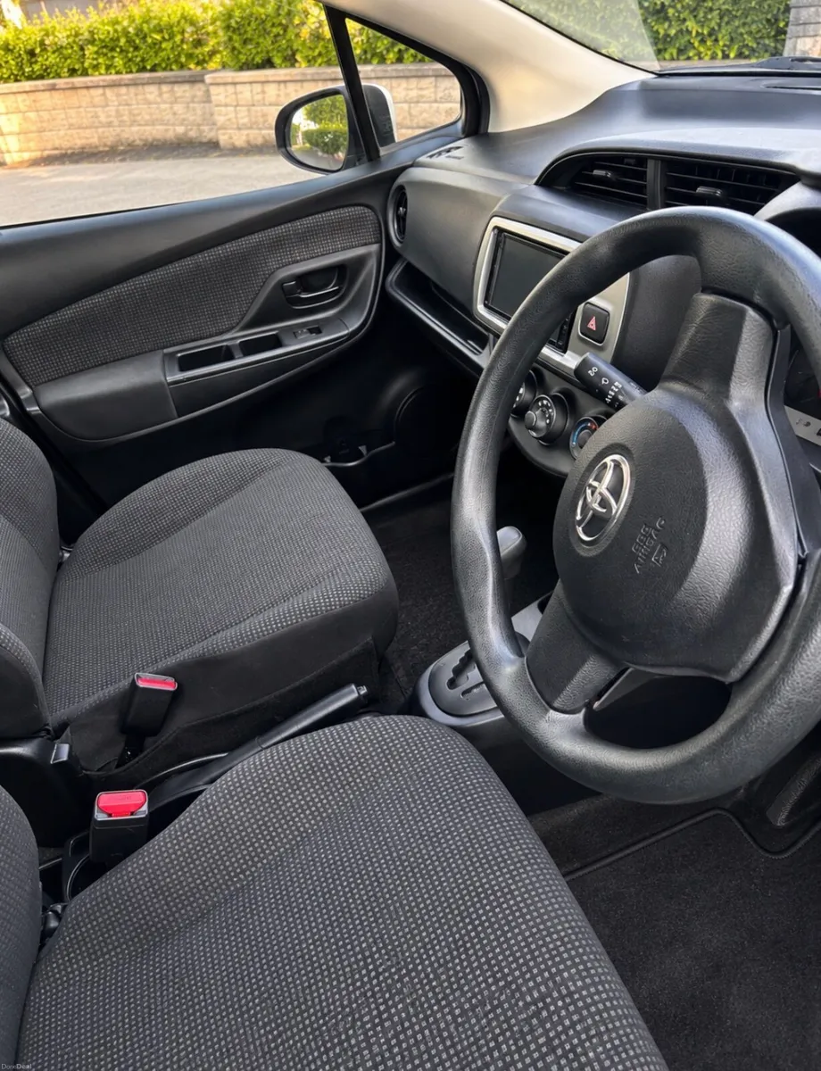 Toyota Yaris (low km) - Image 4