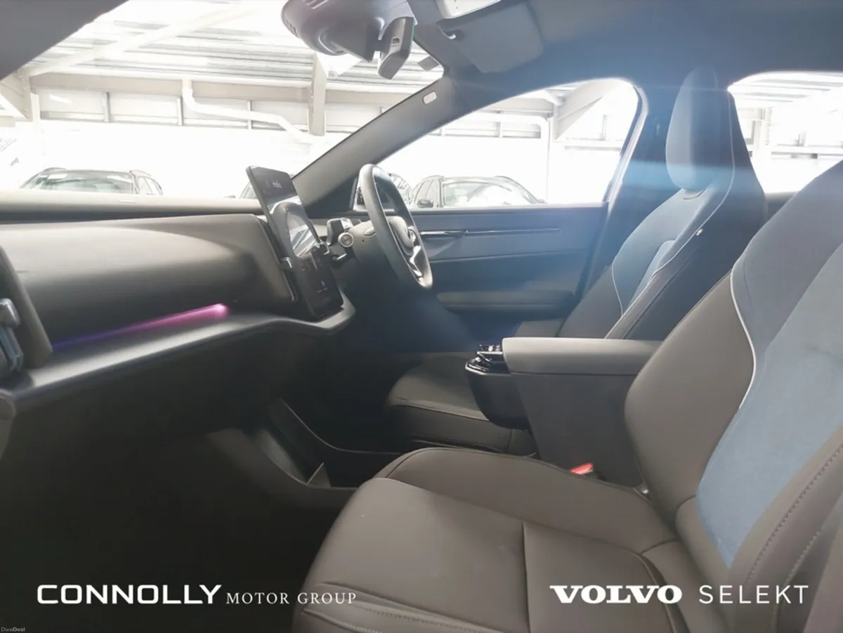 Volvo EX30 Extended Range PLUS | €396pm | Electric - Image 5