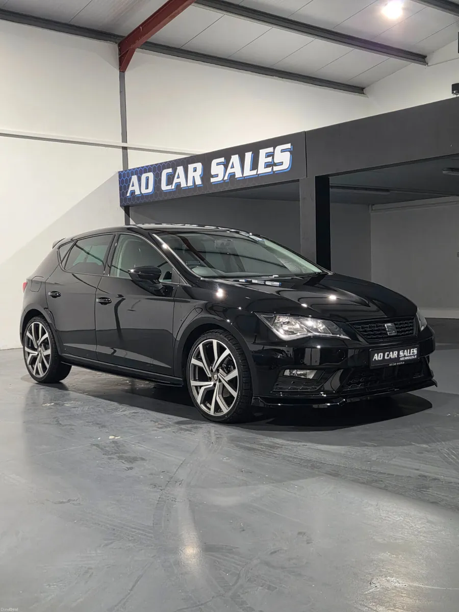 SEAT LEON 1.6 TDI SE DYNAMIC DSG - Image 1