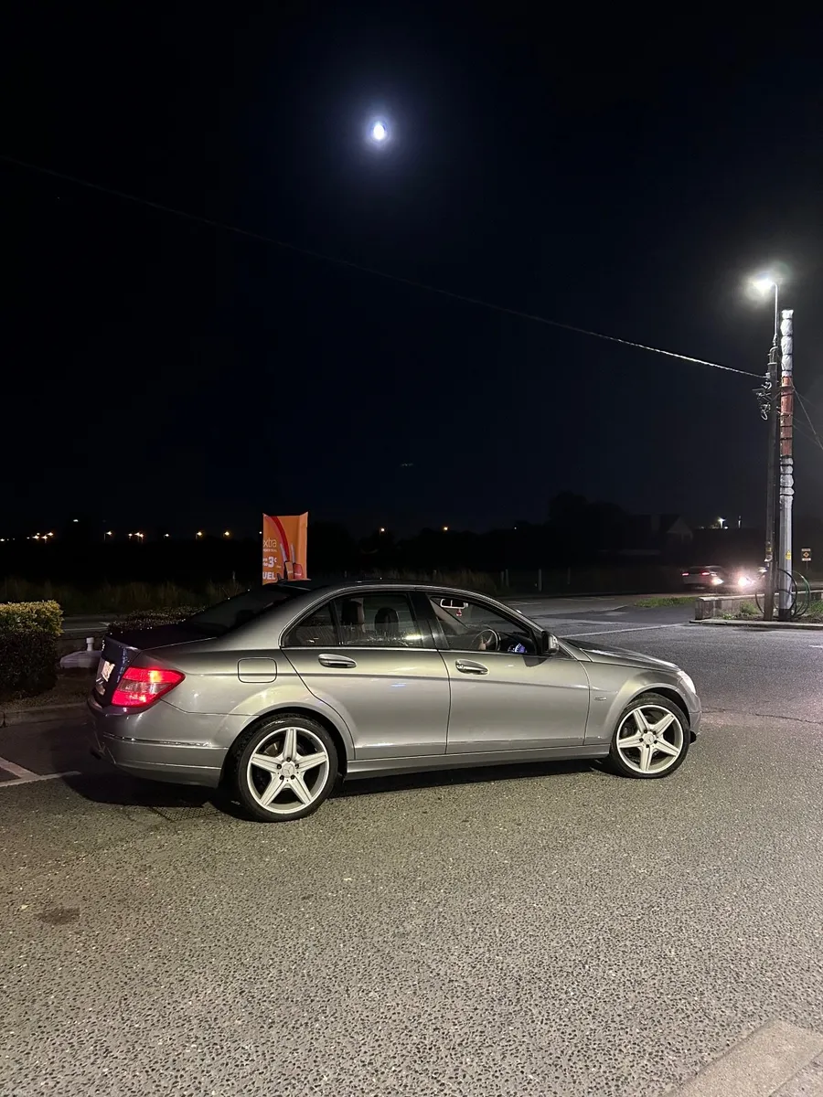 Mercedes-Benz C-Class 2009 - Image 1