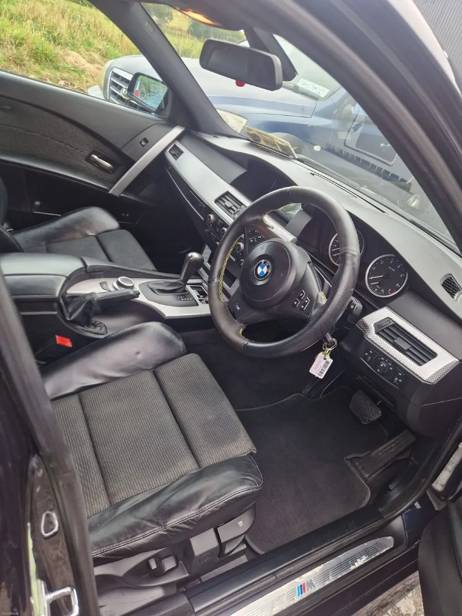 BMW 525i M SPORT - Image 5