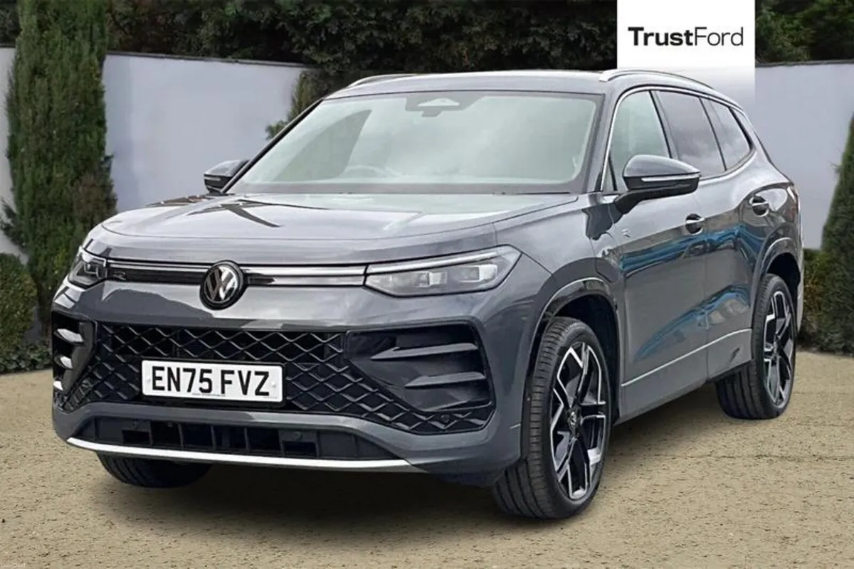 Volkswagen Tayron 1.5 TSI eHybrid R-Line 5dr DSG6 - Image 5
