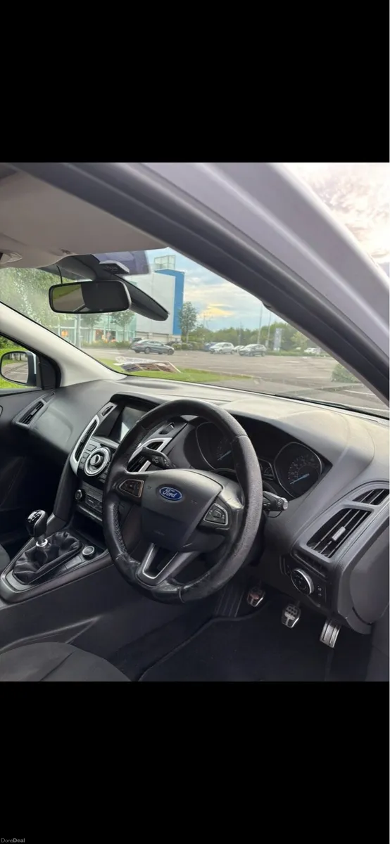 2015 Ford Focus Zetec S 1.5 tdci - Image 5