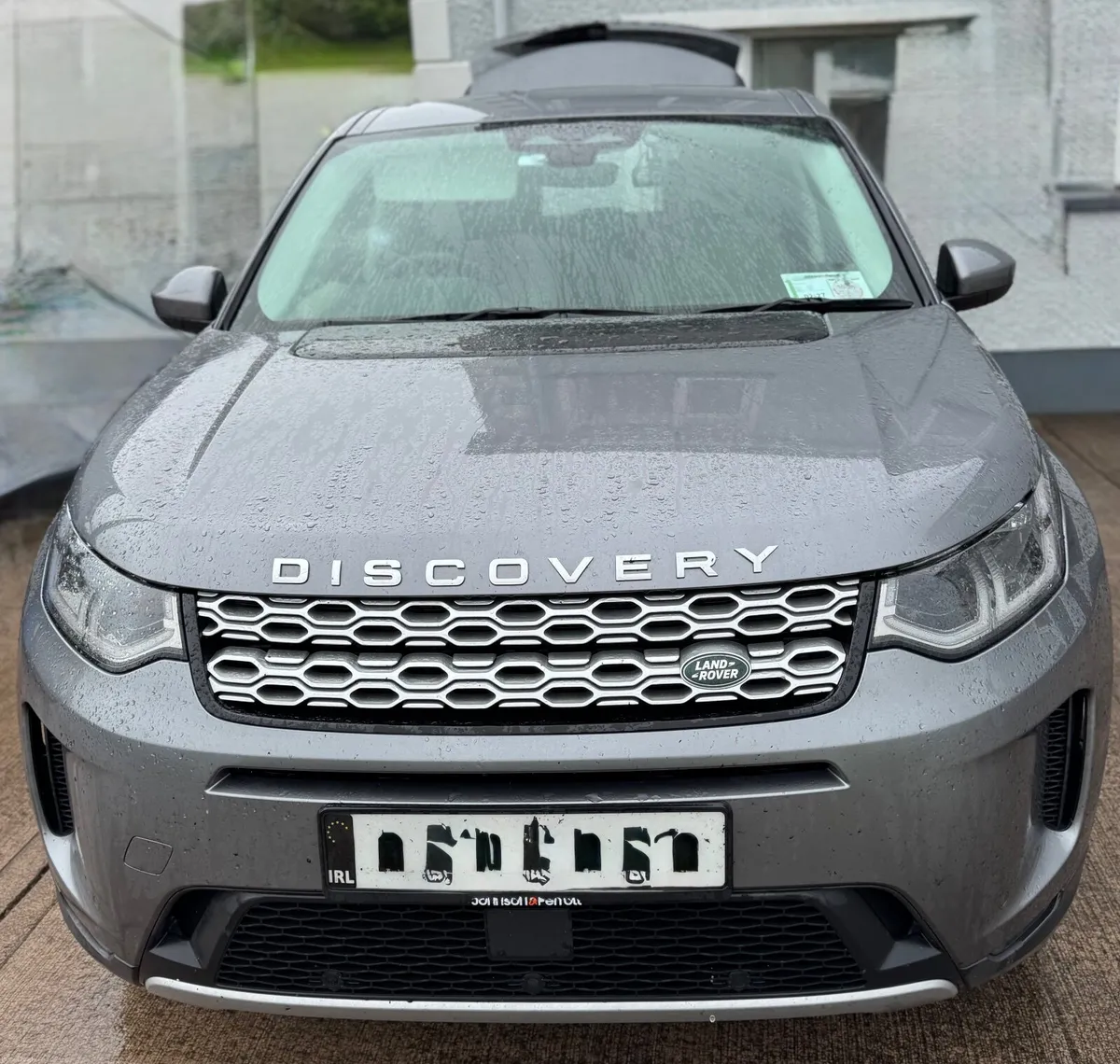 Land Rover Discovery Sport 2023 - Image 1