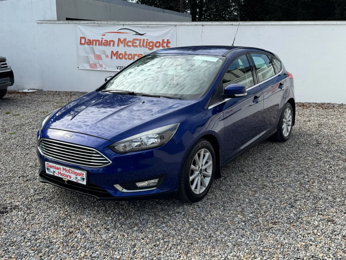 2017 Ford Focus Titanium - Image 2