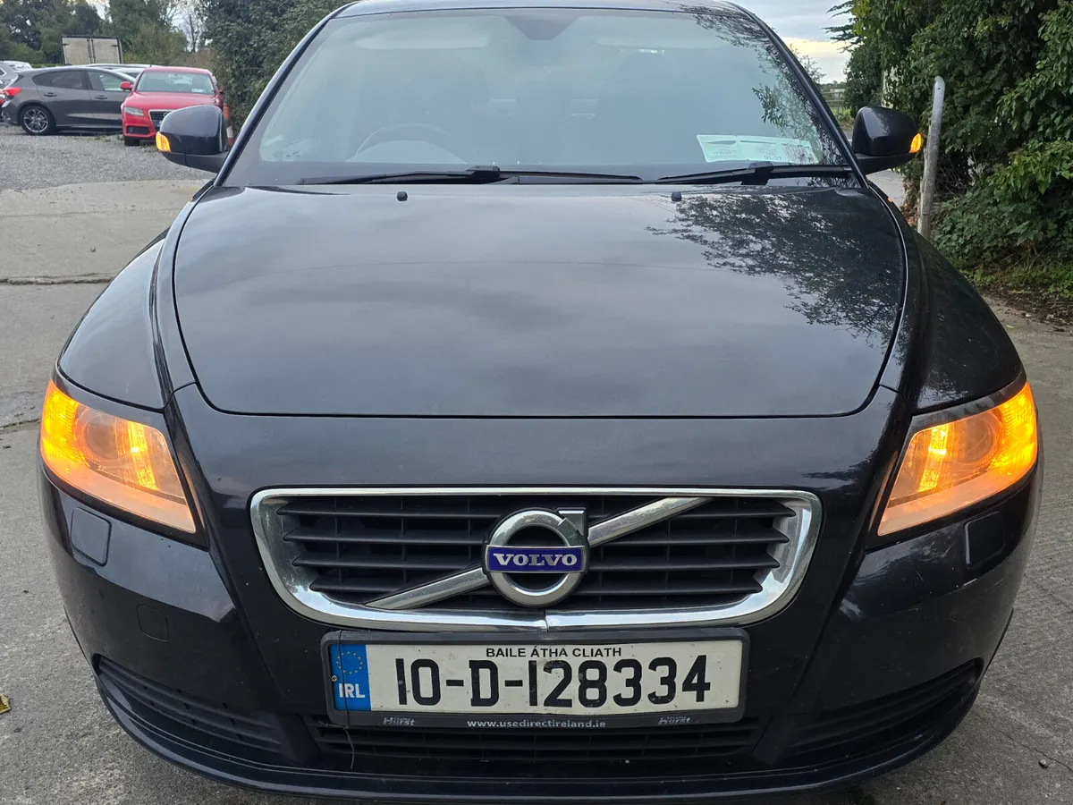 €2222 Volvo S40 2010 petrol ⛽️ nct&tax €2222 - Image 3