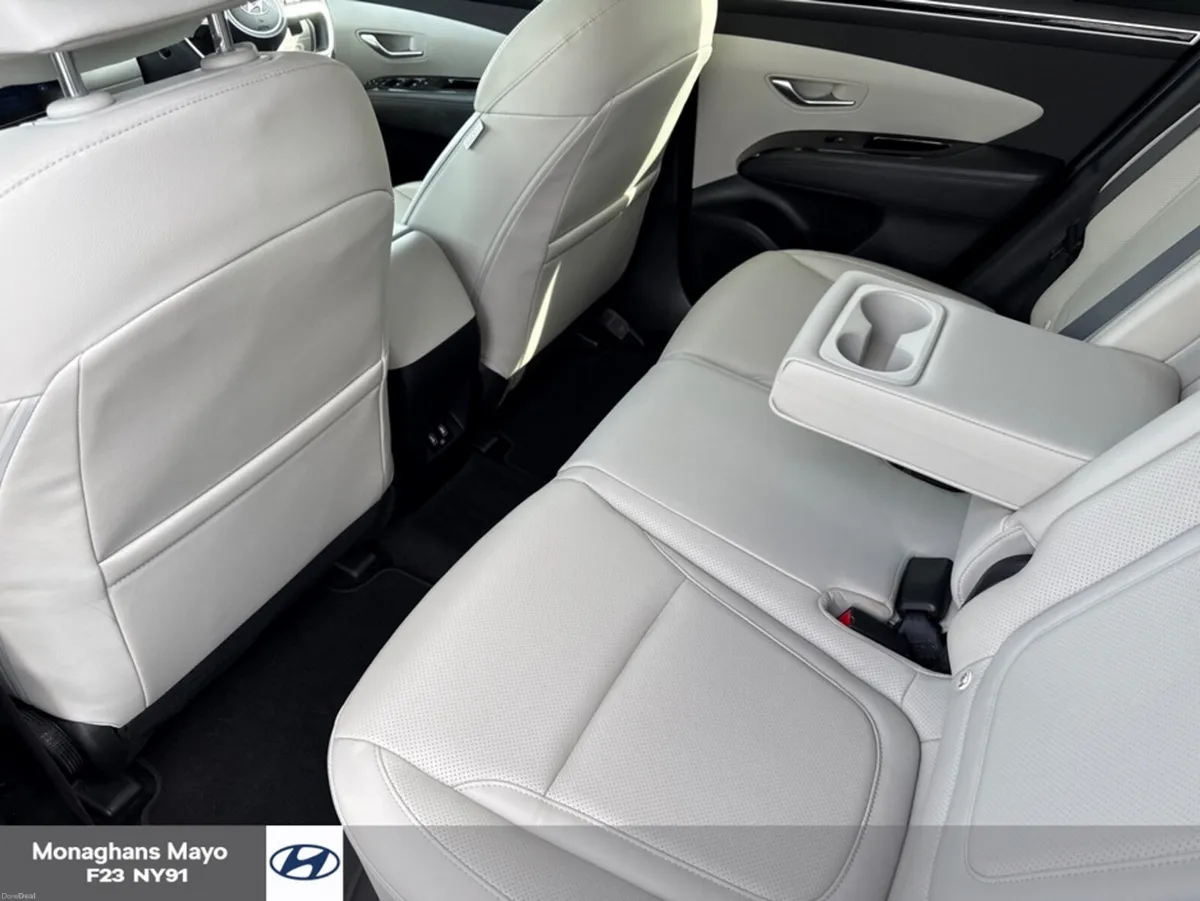 Hyundai Tucson EXECUTIVE PLUS 4WD 1.6 PETROL PLUG - Image 6