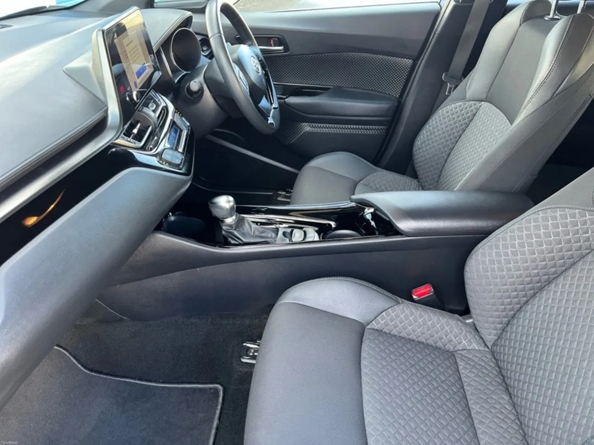 Toyota C-HR C-HR HYBRID SPORT - Image 6