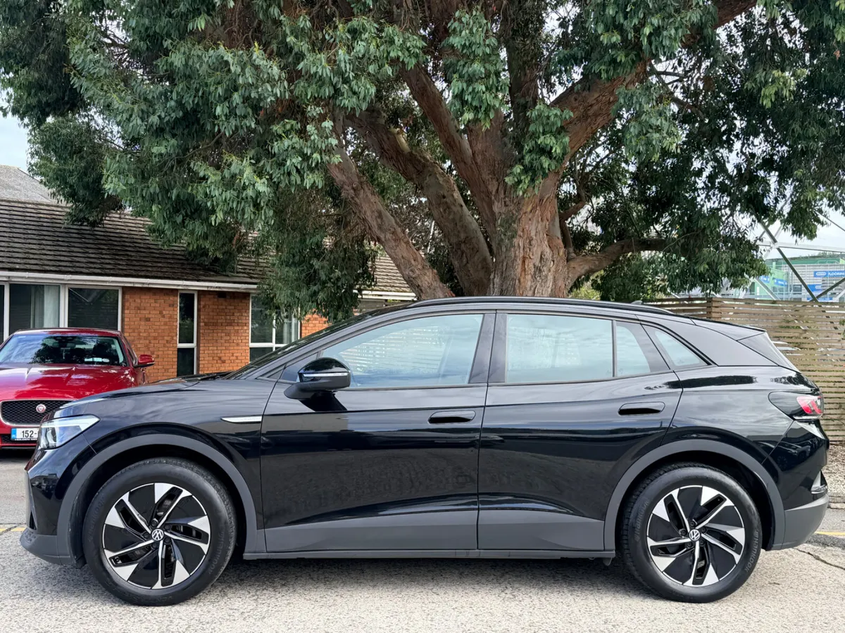 2023 Volkswagen ID.4..52 KWH BATTERY..LOW MILES - Image 3
