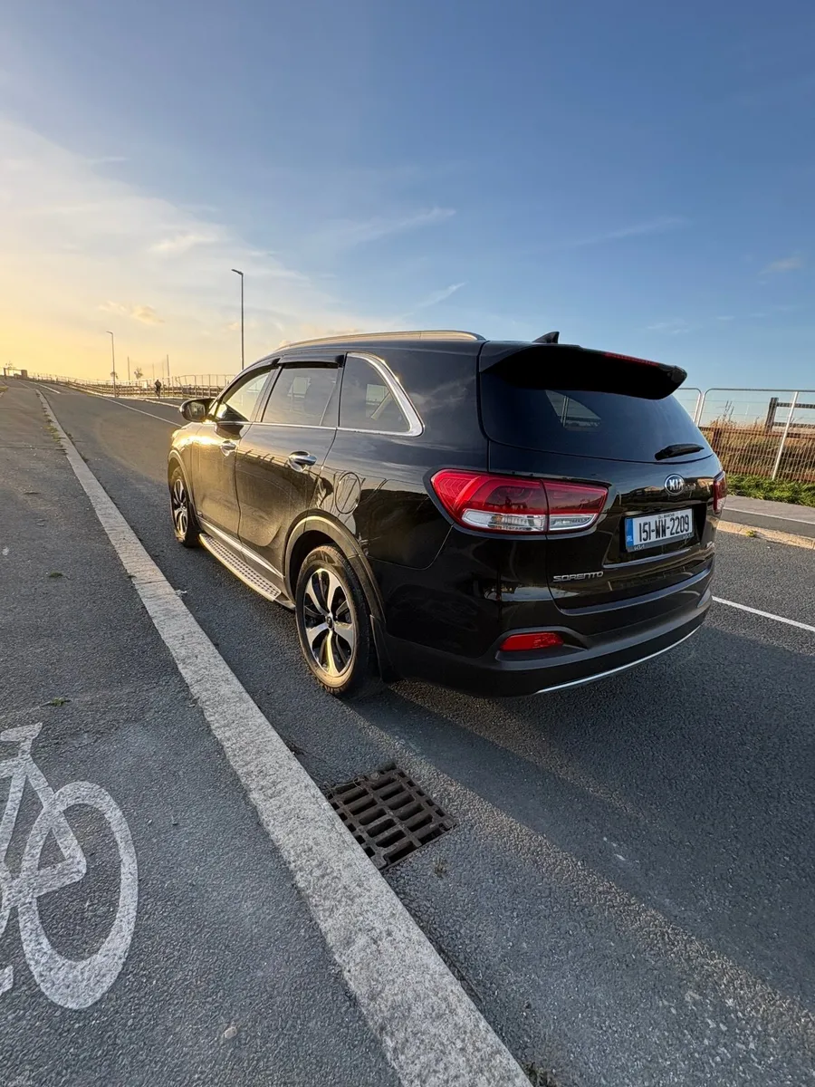 Kia Sorento 2015 - Image 2