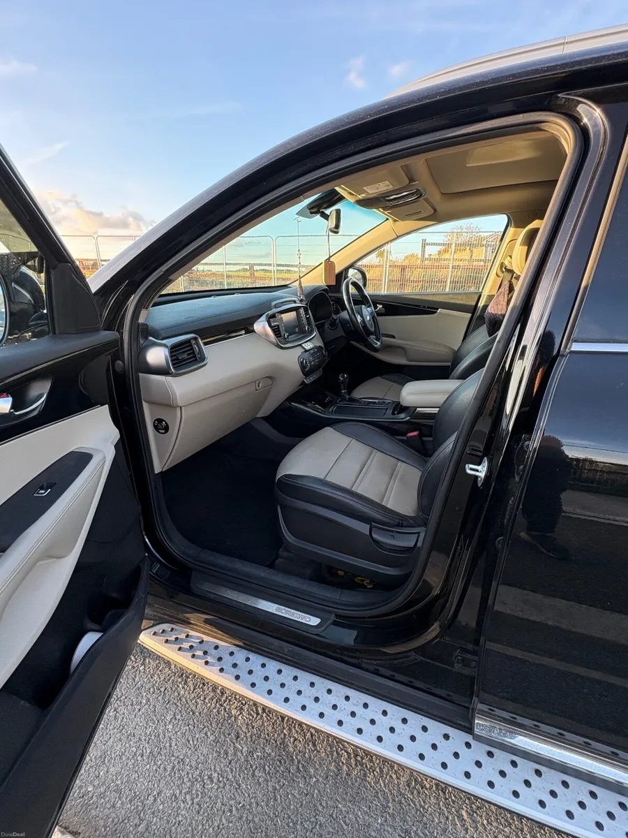 Kia Sorento 2015 - Image 3