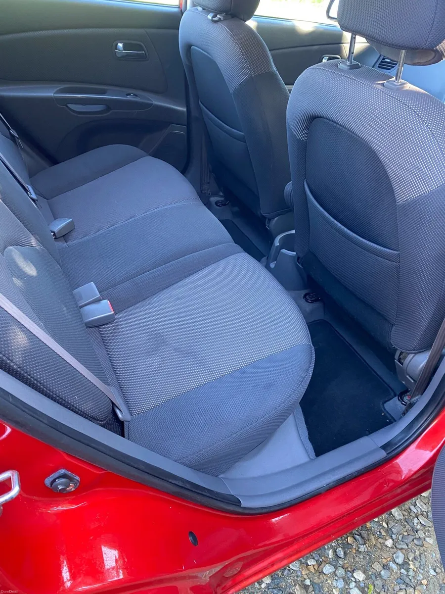 Kia Rio - Image 5