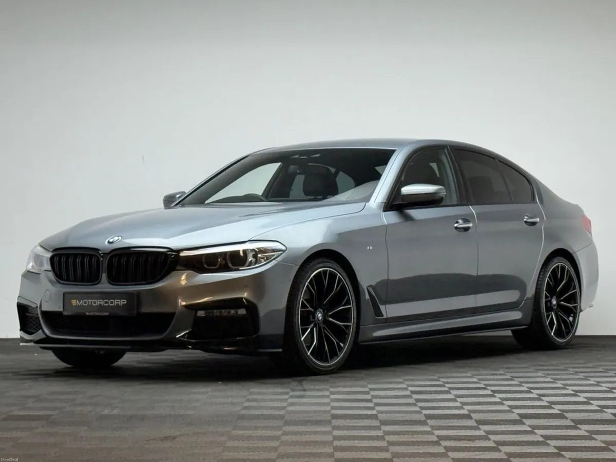 BMW 5-Series 520D M SPORT - Image 3
