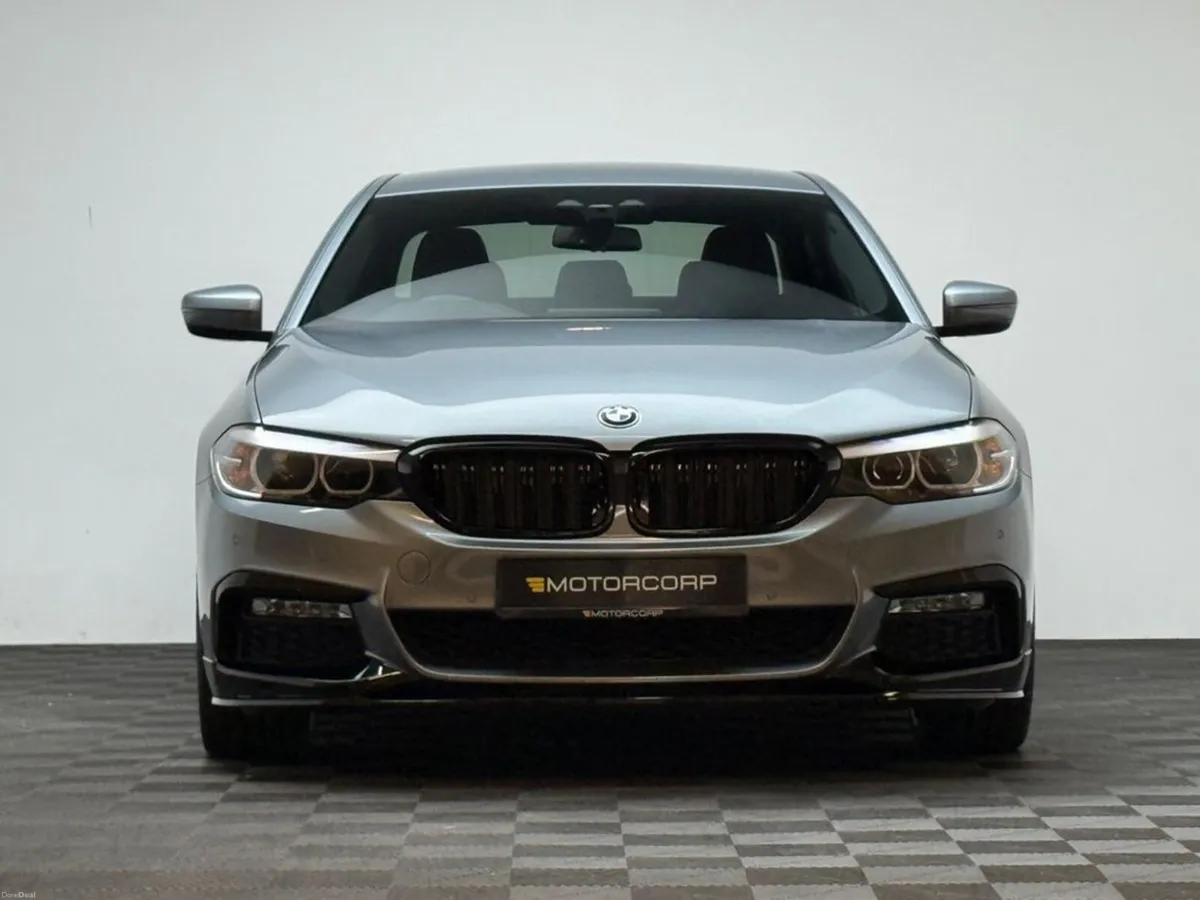 BMW 5-Series 520D M SPORT - Image 2
