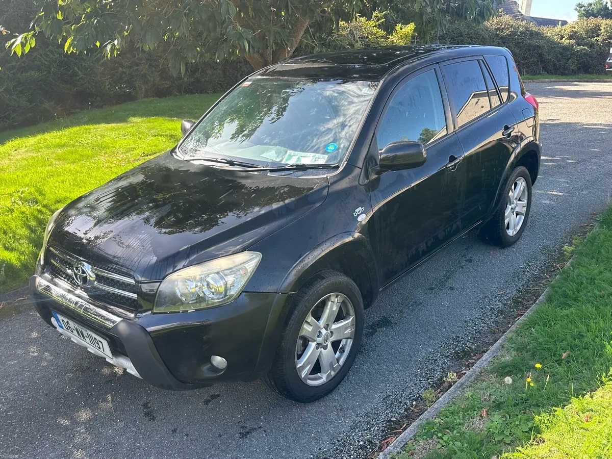 Toyota Rav4 2.2 D 4wd taxed July 27 - Image 4