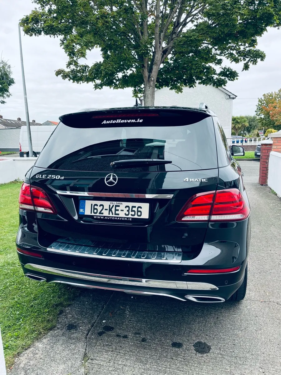 Mercedes-Benz GLE 250d 4matic 2016 - Image 4