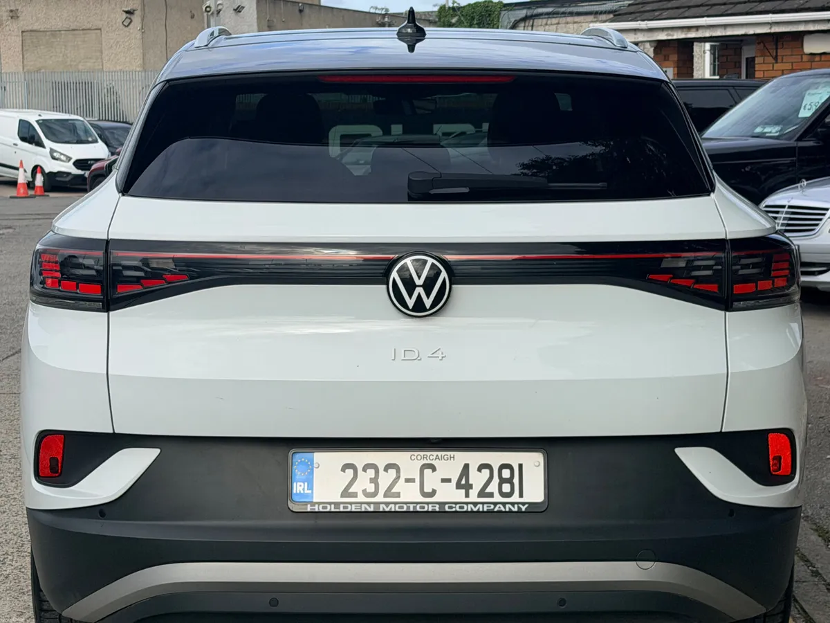 2023 Volkswagen ID.4..52 KWH.PAN ROOF.HEATED SEATS - Image 5