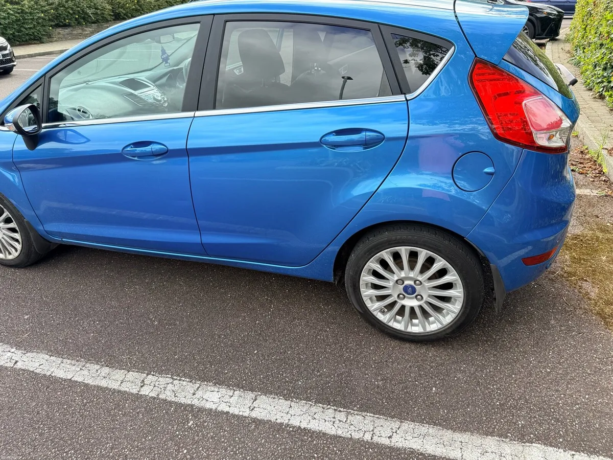 2015 Ford Fiesta Titanium 1.0 EcoBoost – NCT 08/27 - Image 4