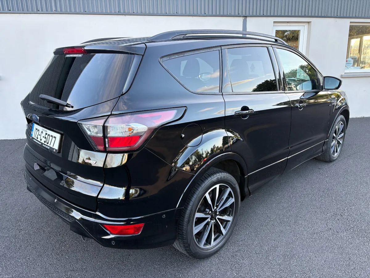 172 Ford Kuga ST-Line 1.5 TDCI - Pan Roof - Image 4