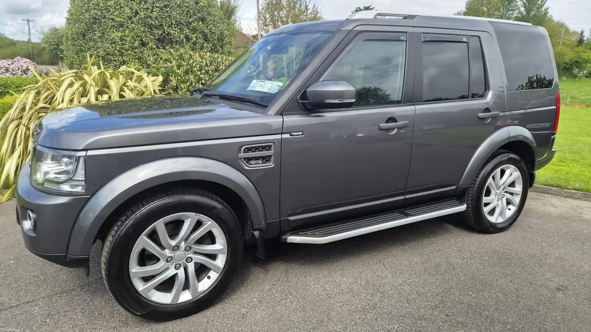 Land Rover Discovery 2015 - Image 1