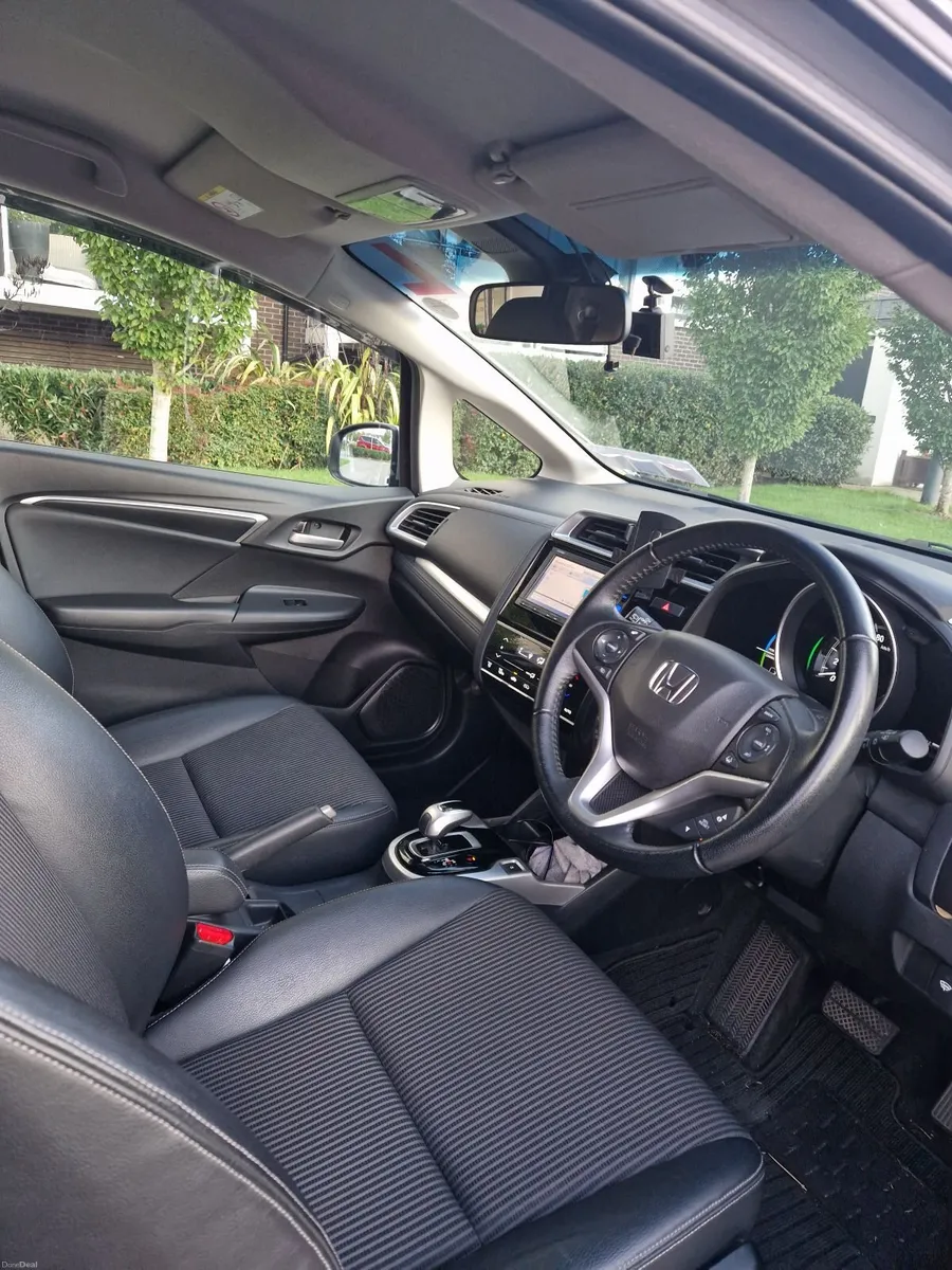 Honda Fit 2017 - Very low Mileage - Image 6