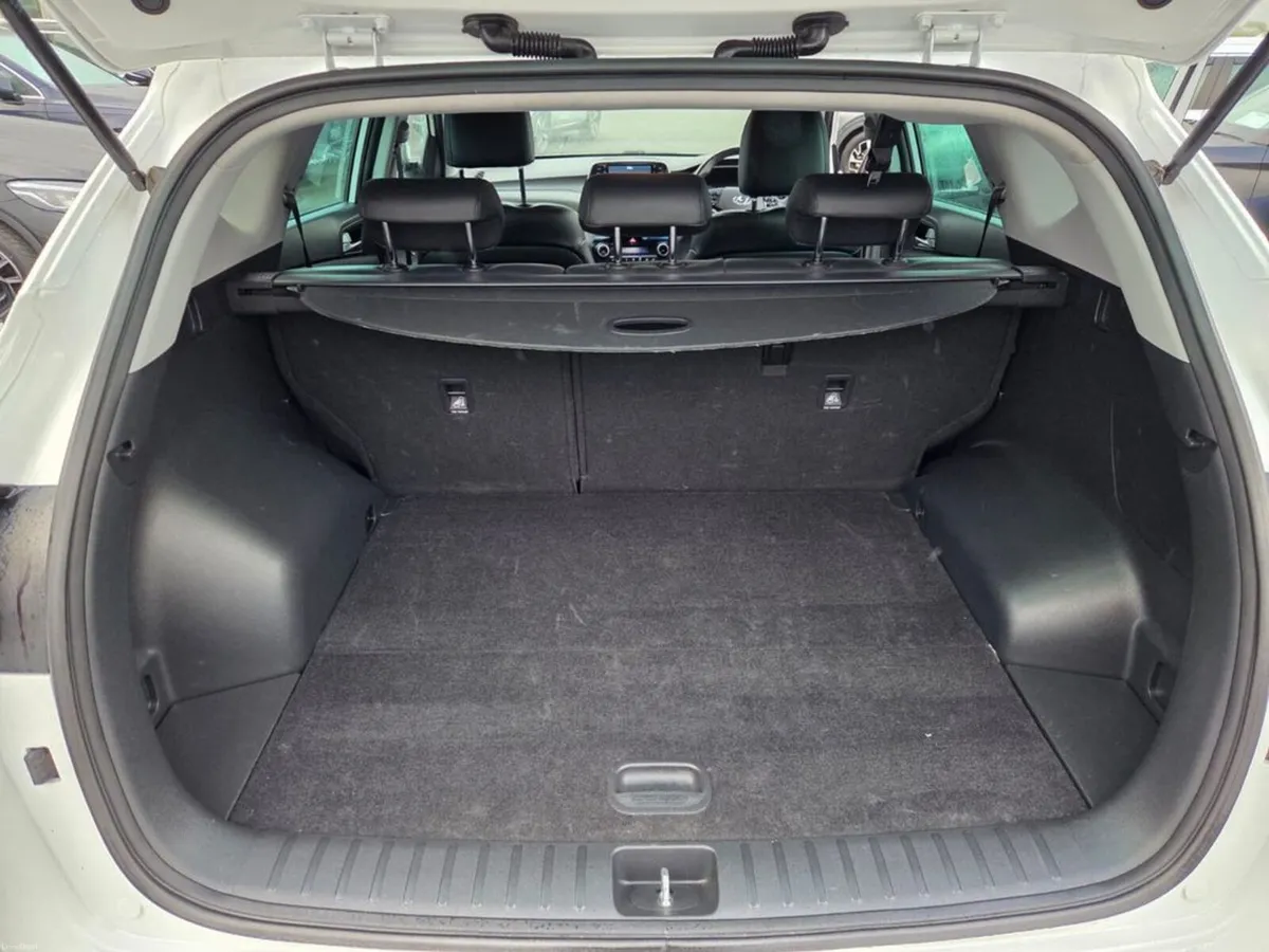 Hyundai Tucson Executive 5DR - Image 3