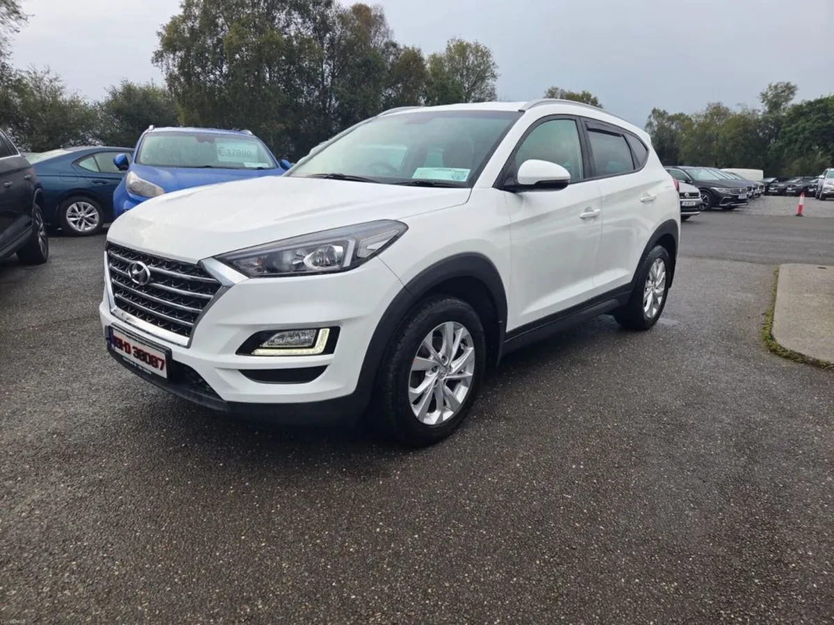 Hyundai Tucson Executive 5DR - Image 2