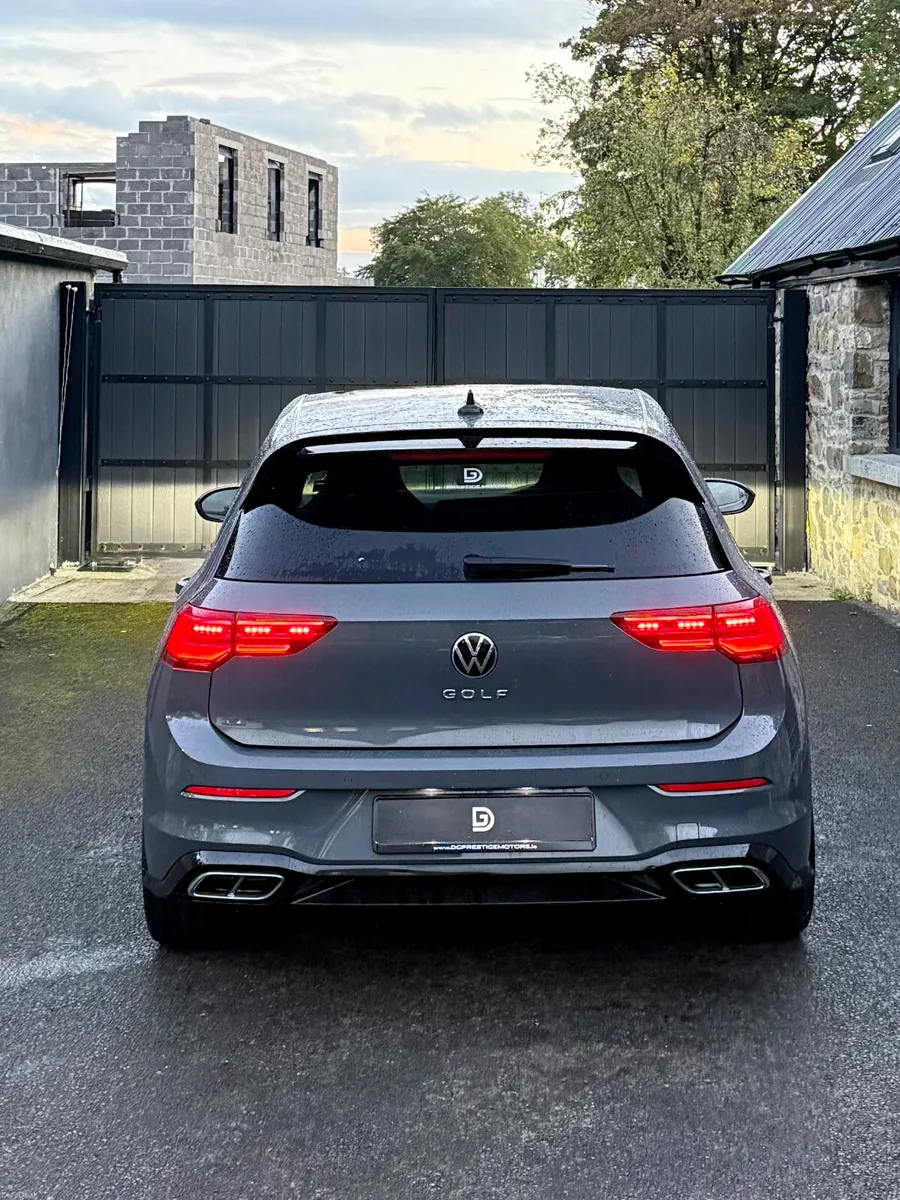 2023 VOLKSWAGEN GOLF 2.0 TDI R LINE AUTO - Image 5