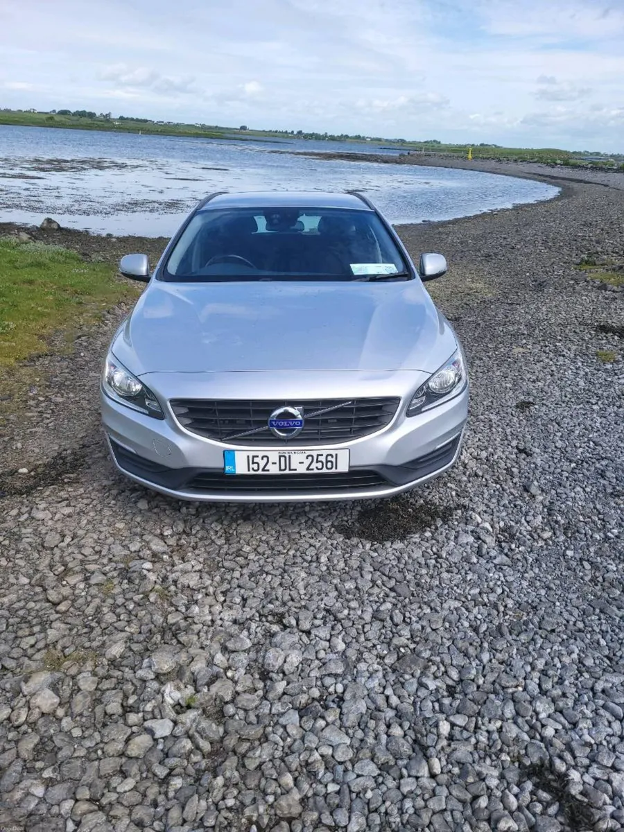 Volvo V60 D4 2Litre Estate - Image 1