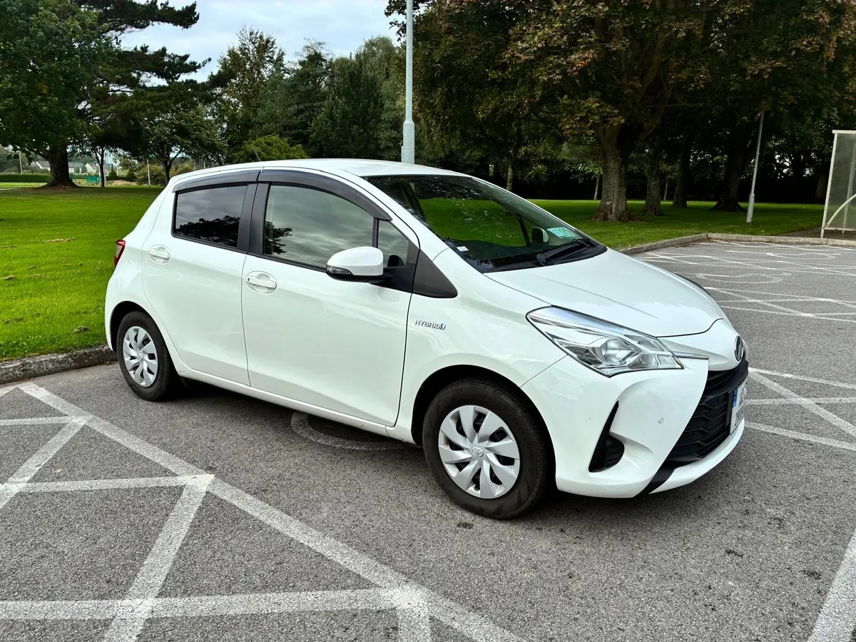Toyota Vitz 1.5 Hybrid Auto - Image 3