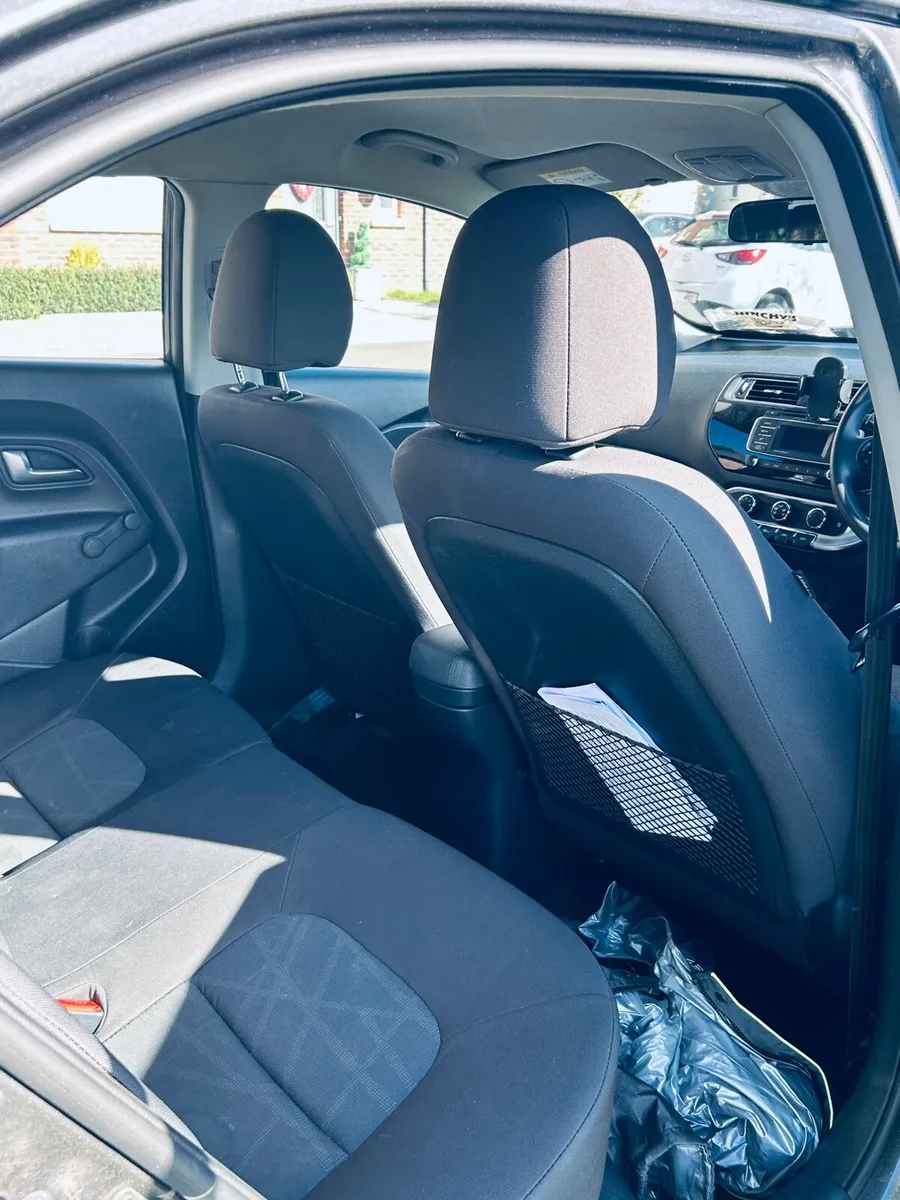Car - Image 1
