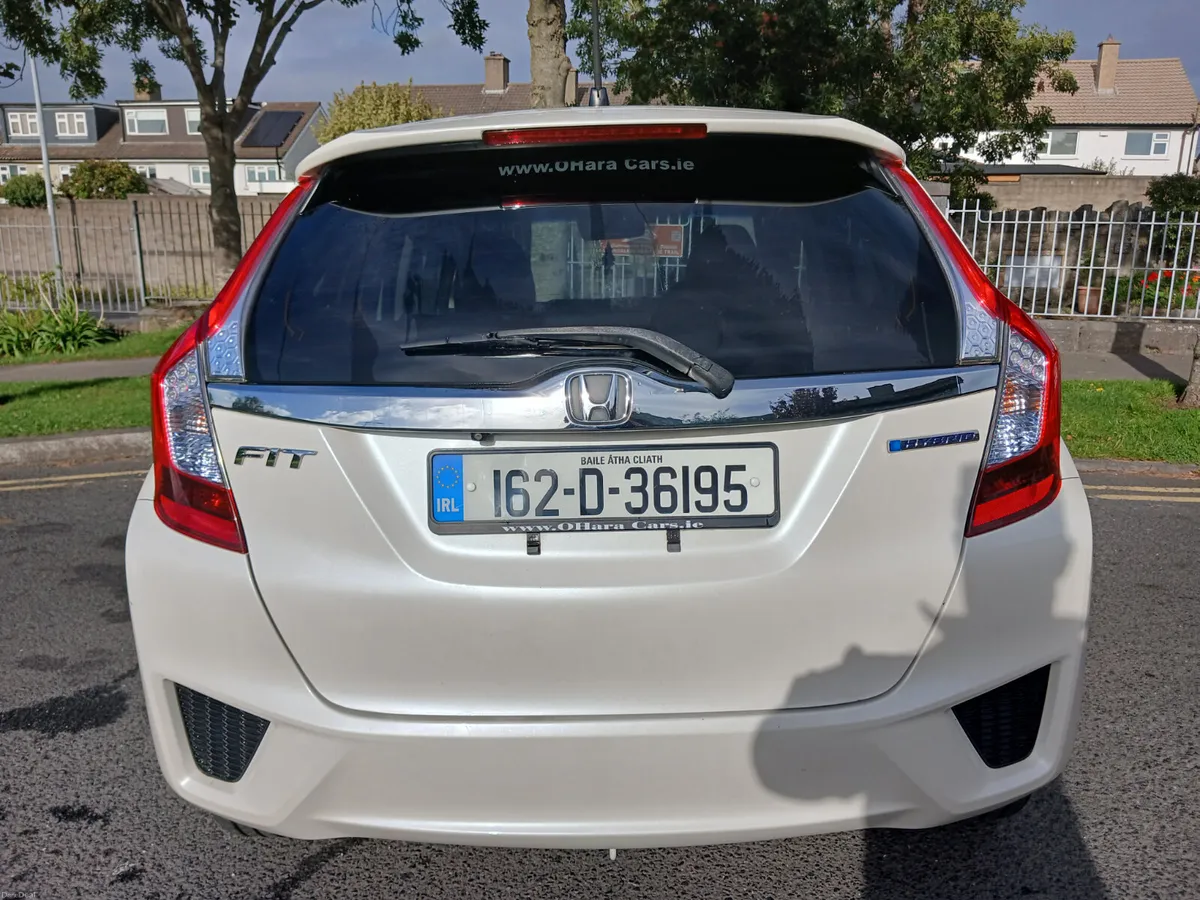 Honda Fit 2016 Self Chargin Hybrid // Automatic // - Image 6