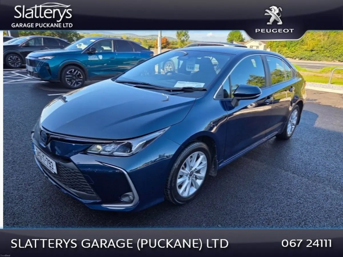 Toyota Corolla 1.8 Hybrid Luna Saloon - Image 3