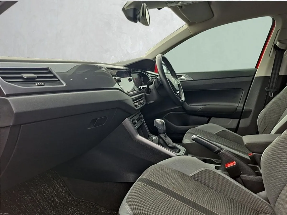 Volkswagen Polo ** HIGHLINE TSI ** AUTO ** TRINITY - Image 6