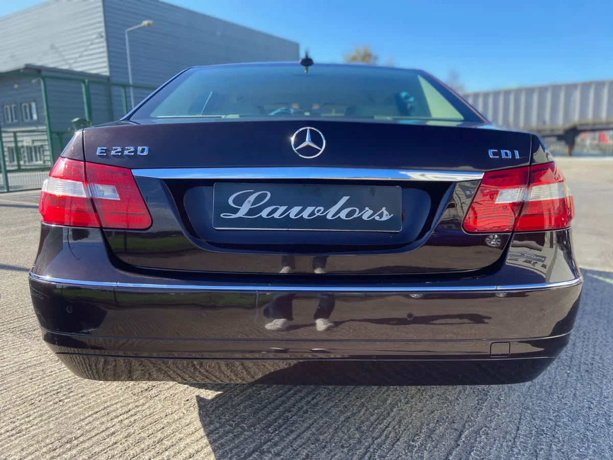 2011 MERCEDES E220 NCT 05/27 - Image 3