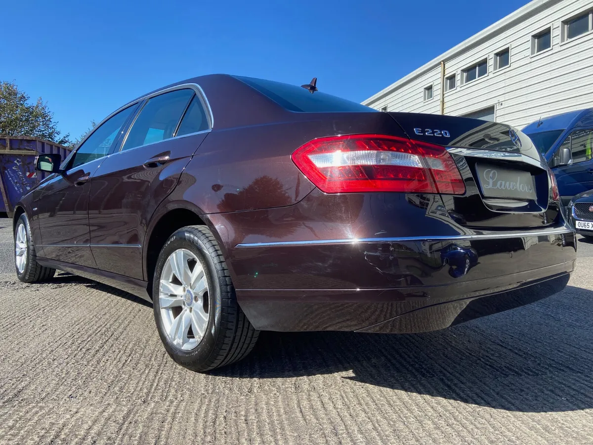 2011 MERCEDES E220 NCT 05/27 - Image 4