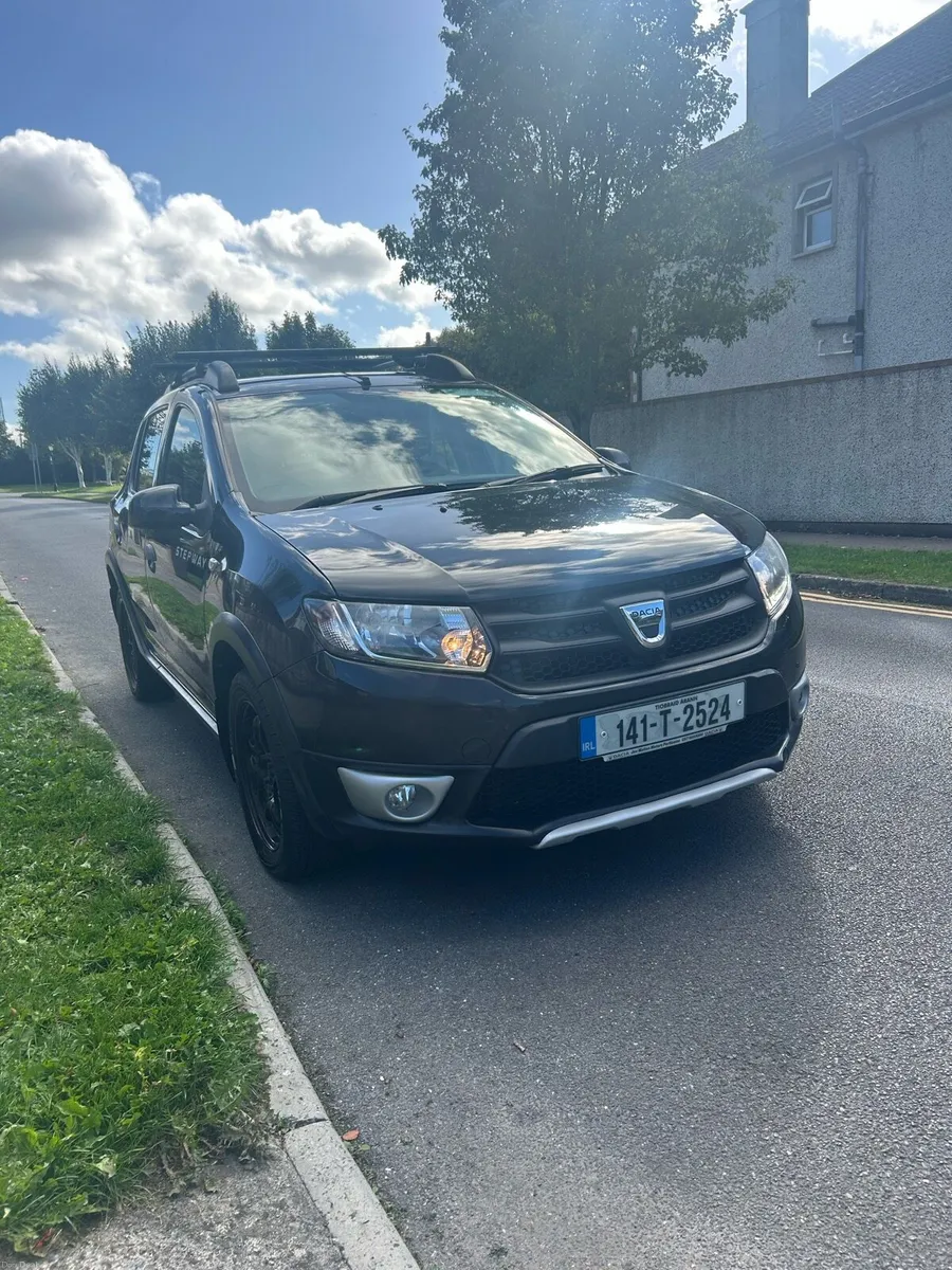2014 Dacia Sandero Stepway - Image 1