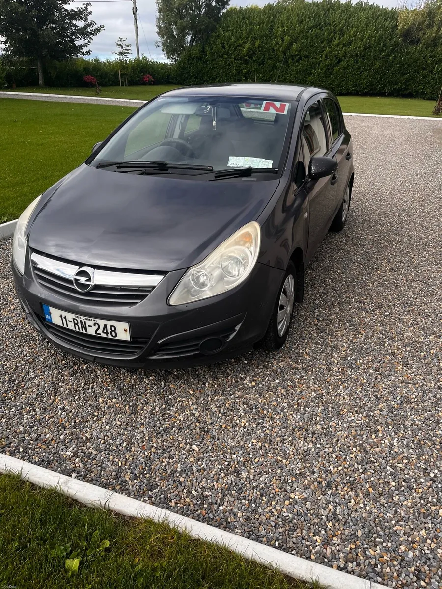 Opel Corsa 2011 - Image 2