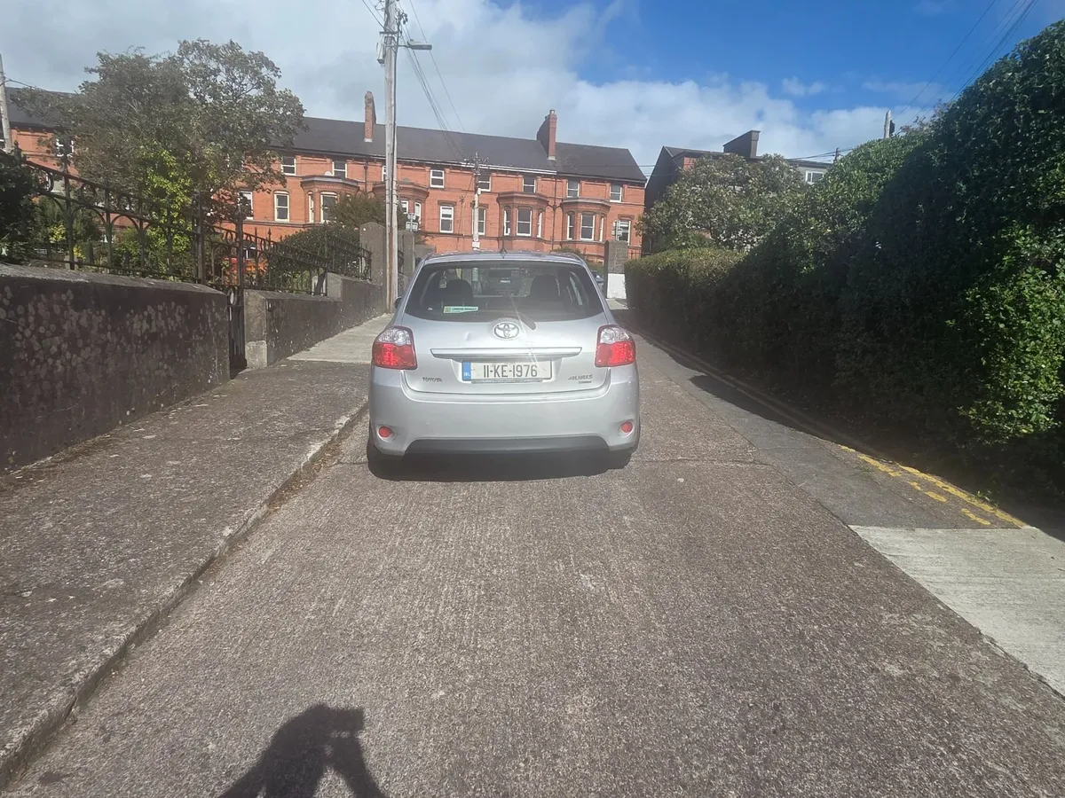 Toyota Auris 2011 - Image 4