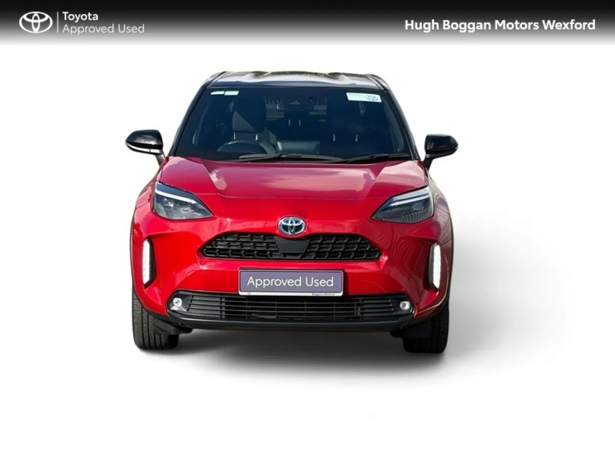 Toyota Yaris Cross SPORT TWO TONE LOW MILEAGE - Image 5
