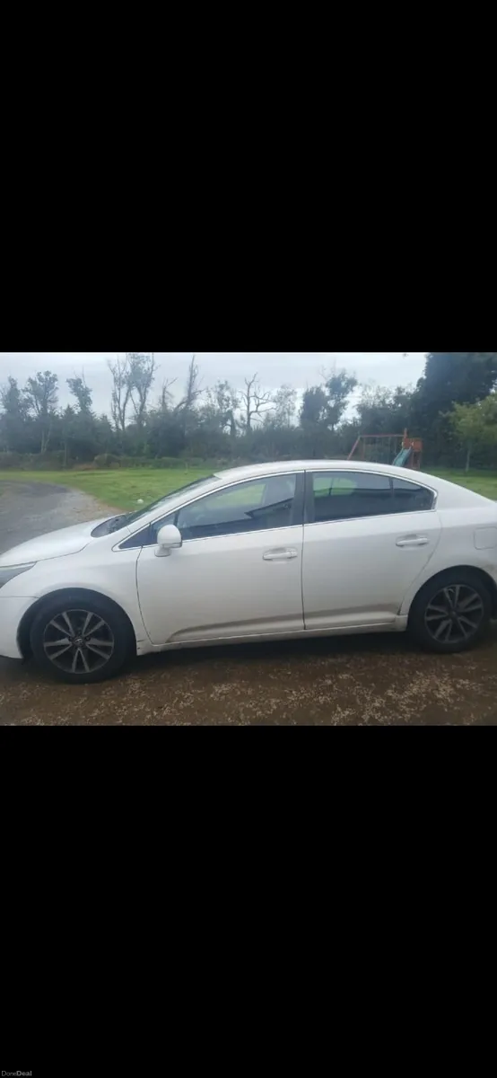 Toyota Avensis 2013 - Image 1
